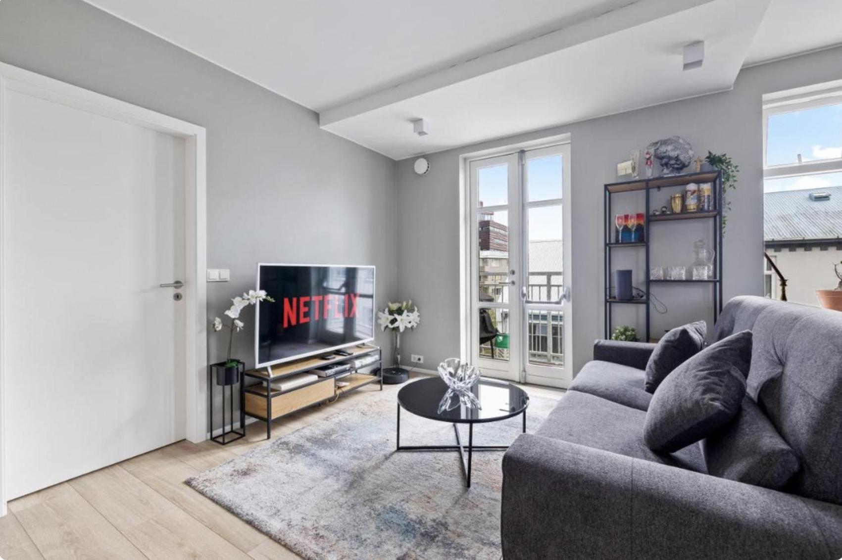 Cheerful Down Town Apartment Reykjavik Exterior photo