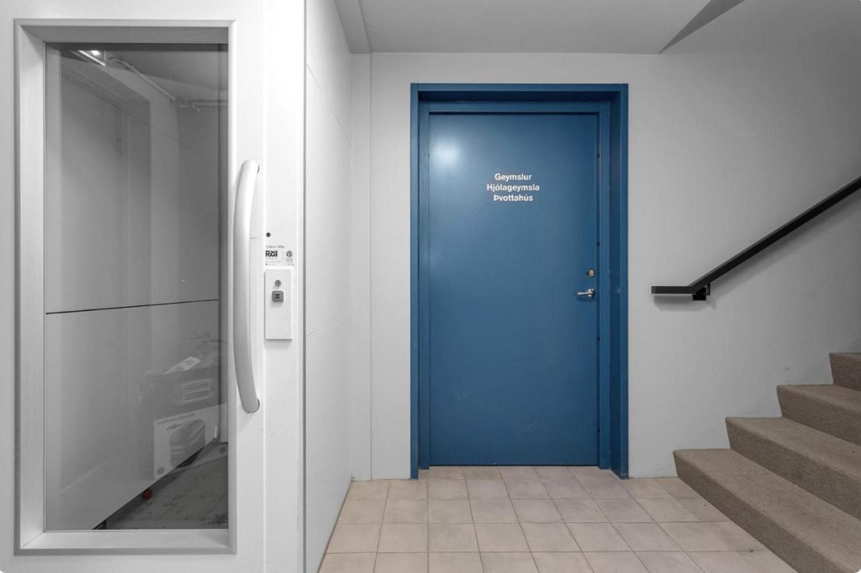 Cheerful Down Town Apartment Reykjavik Exterior photo